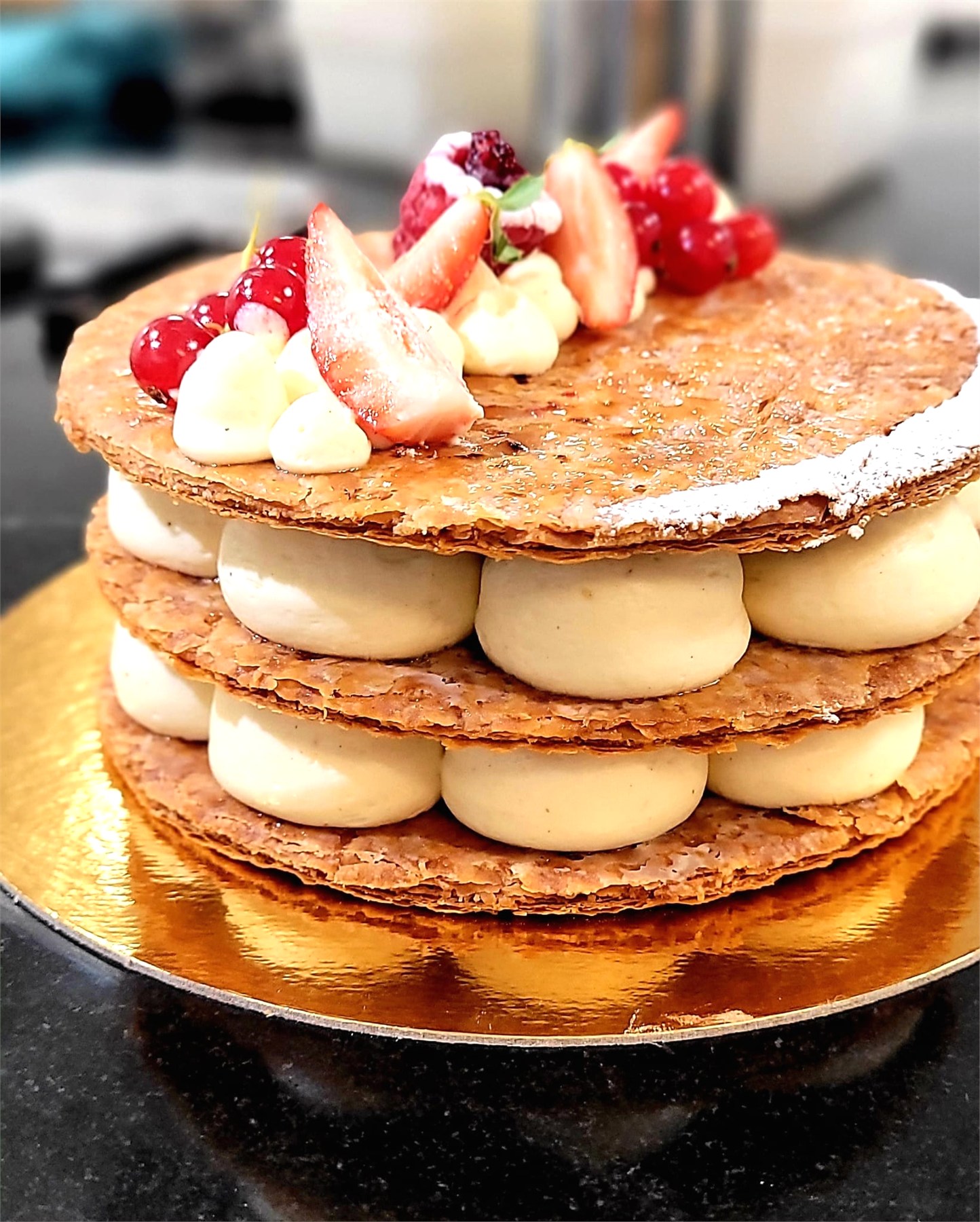Millefeuille aux fruits rouges et crème vanillée